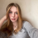 Саша Школьна🥕 Logo