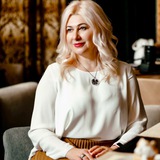 Олена Почуєва | Майстерня трансформацій - Школа психологічної просвіти Logo