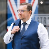 Yuriy Sterling 🇬🇧🇺🇦 Logo