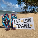 Тури від Live Love Travel Logo