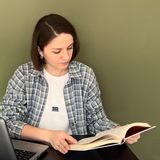 Юліана про навчання 💚 Logo